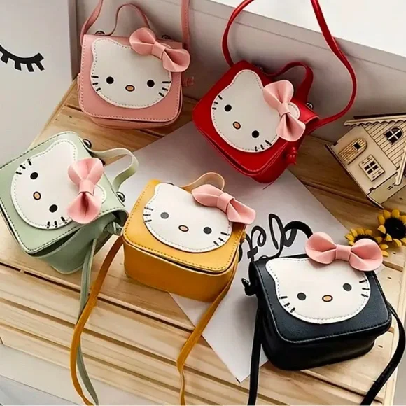 NIP Hello Kitty Small Mini Purse - Picture 1 of 3